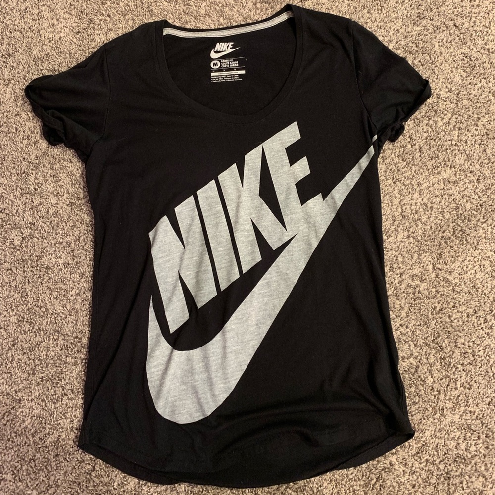 Nike t shirt